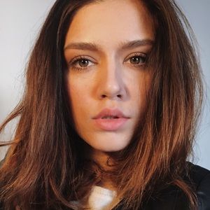 Meet your Posher, Rinata